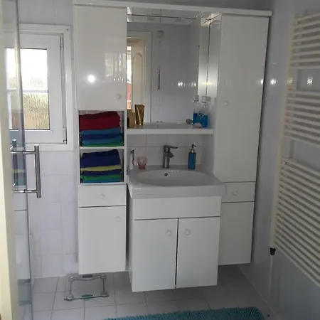 Apartment Lente !! Nu Vrij!! Comfortabel Vrijstaand Chalet Voor 2 Personen Bij Uitgestrekte Bossen