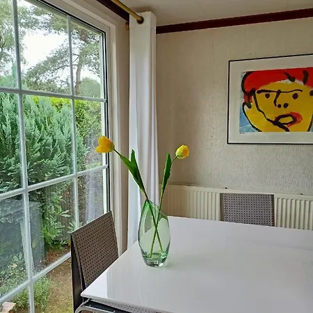Lente !! Nu Vrij!! Comfortabel Vrijstaand Chalet Voor 2 Personen Bij Uitgestrekte Bossen *
